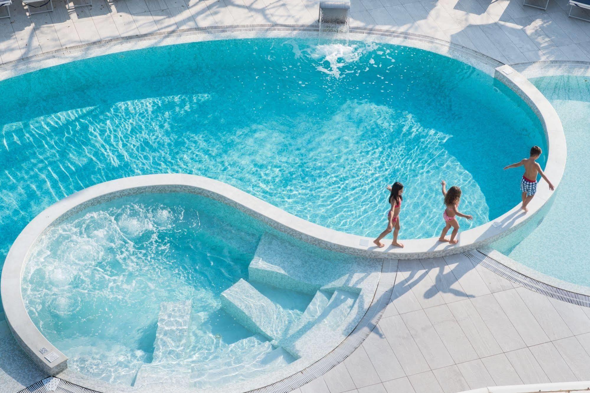Blu Suite Resort Μπελάρια-Ιτζέα Μαρίνα Εξωτερικό φωτογραφία